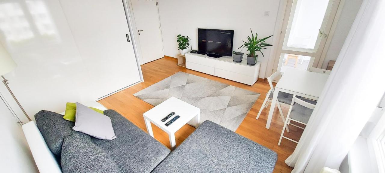 High White Apartments Belgrade Luaran gambar
