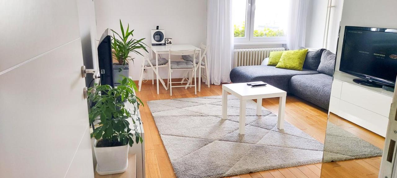 High White Apartments Belgrade Luaran gambar