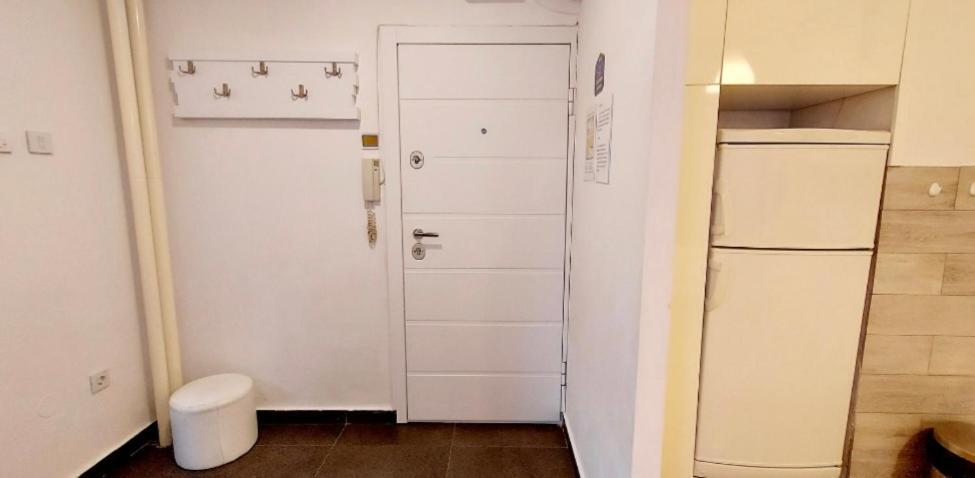 High White Apartments Belgrade Bilik gambar